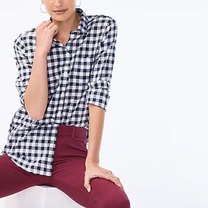 ✨J Crew Factory Gingham classic button-down shirt